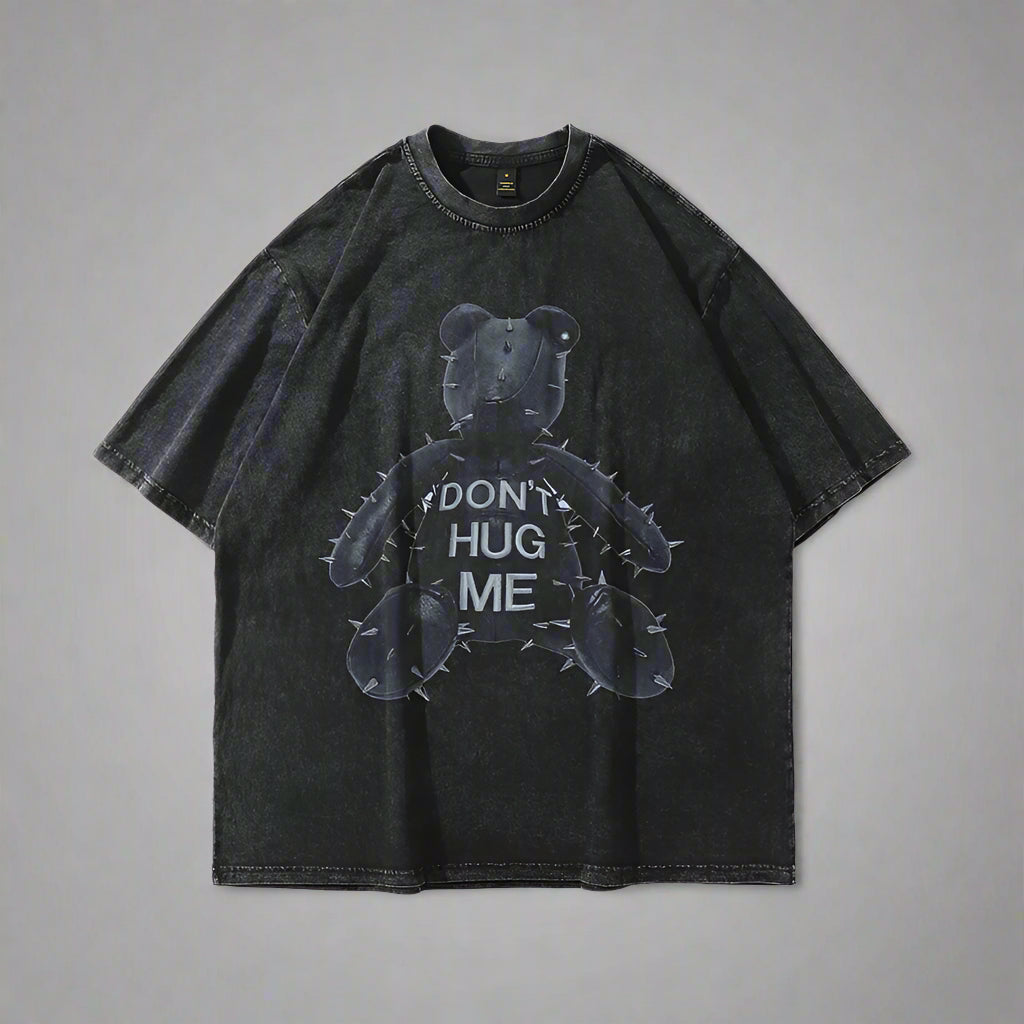 Oversized Vintage Bear Tee "Don't Hug Me"
